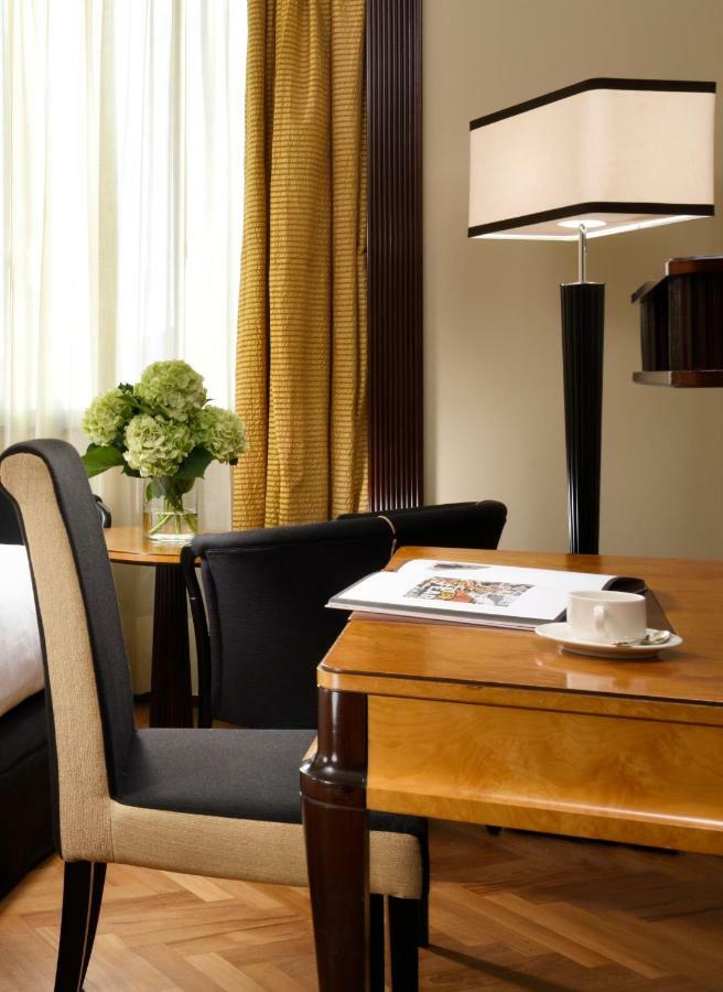 Deluxe Double Room,1209305104:JPEG